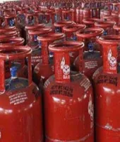 बलिया में गैस एजेंसी पर छापा, 1015 भरे सिलेंडर गायब; मैनेजर पर मुकदमा