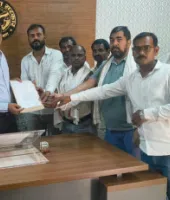 जनगणना 2027: बलिया में शिक्षामित्रों ने बीएसए को ज्ञापन सौंपकर प्रगणक बनाने की मांग उठाई