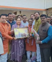 मानदेय बढ़ोतरी पर शिक्षामित्रों ने जताया आभार, विधायक केतकी सिंह को किया सम्मानित