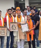 Ballia News : नेशनल चैंपियन बनकर लौटे खिलाड़ियों का पूर्व मंत्री उपेंद्र तिवारी ने किया सम्मान