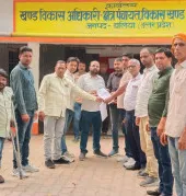 Ballia News : मानदेय न मिलने से मनरेगा कर्मियों में रोष, आंदोलन की चेतावनी