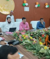 Ballia News : सीएम डैशबोर्ड समीक्षा में डीएम सख्त, खराब रैंकिंग पर अधिकारियों से स्पष्टीकरण