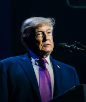 Trump on Strait of Hormuz : ईरान से समझौते तक होर्मुज जलडमरूमध्य पर नियंत्रण रखेगा अमेरिका : ट्रंप