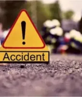 Kanpur News: कानपुर में मोटरसाइकिल डिवाइडर से टकराई, किसान समेत तीन की मौत, लड़की गंभीर घायल