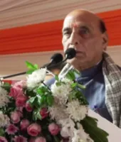 लखनऊ में राजनाथ सिंह ने विकास परियोजनाओं का उद्घाटन किया, कहा— हर चुनौती से निपटने में सक्षम है भारत