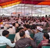 दिल्ली के रामलीला मैदान में TET अनिवार्यता के खिलाफ शिक्षकों का प्रदर्शन, अध्यादेश की मांग तेज