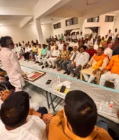 सांसद नीरज शेखर ने चंद्रशेखर हाफ मैराथन का लोगो लॉन्च किया, तैयारियों को अंतिम रूप