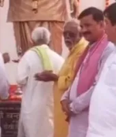 बलिया : पूर्व प्रधानमंत्री चंद्रशेखर की जयंती पर प्रतिमा पर माल्यार्पण, वक्ताओं ने याद किए उनके सिद्धांत