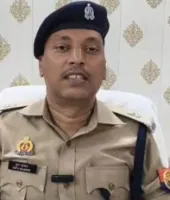 बलिया में गोवंश तस्करी से अर्जित संपत्ति जब्त, दो पिकअप वाहन सीज