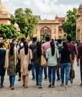 University Dress Code : यूपी के विश्वविद्यालयों और कॉलेजों में लागू होगा ड्रेस कोड, सरकार ने शुरू की तैयारी