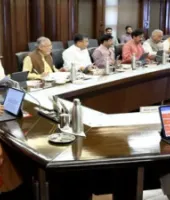 UP News: योगी कैबिनेट ने नई तबादला नीति को दी मंजूरी, 5 मई से पूरे प्रदेश में लागू