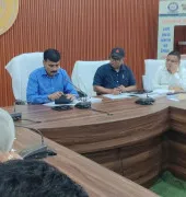 बलिया : डीएम ने राजस्व वसूली में तेजी लाने के दिए निर्देश, अवैध ईंट भट्टों पर होगी कार्रवाई