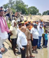 मुंडन संस्कार में मातम : गंगा में डूबा युवक, सदमे में नानी की मौत