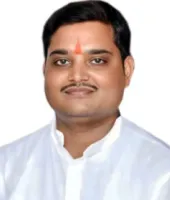 वट सावित्री व्रत आज : अखंड सौभाग्य और पति की दीर्घायु के लिए सुहागिन महिलाएं करें पूजन