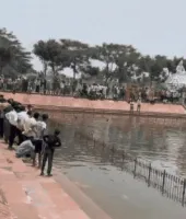 Gorakhpur News: रील बनाने के दौरान सरोवर में डूबा हाईस्कूल छात्र, चार घंटे बाद मिला शव