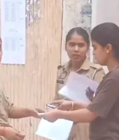 बलिया में यूपी पुलिस भर्ती परीक्षा का तीसरा दिन: 15 केंद्रों पर कड़ी सुरक्षा, थ्री-लेयर जांच के बाद मिला प्रवेश