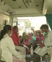 एक साल में स्माइल फाउंडेशन ने 20 लाख लोगों तक पहुंचाई स्वास्थ्य सेवाएं, 22 राज्यों में चल रहीं 143 परियोजनाएं