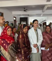 Ballia News : पूर्व प्रधानमंत्री चंद्रशेखर की स्मृति में आयोजित तीसरे स्वास्थ्य शिविर में उमड़ा जनसैलाब, 2363 मरीजों का हुआ उपचार