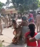 Shahjahanpur News : शाहजहांपुर में दुष्कर्म आरोपी के एनकाउंटर पर बवाल, फर्जी मुठभेड़ का आरोप लगाकर ग्रामीणों ने घेरा पुलिस चौकी