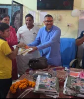 Ballia News : परिवहन मंत्री दयाशंकर सिंह के जन्मदिन पर सौ से अधिक मंदिरों में सुंदरकांड पाठ, अस्पतालों में फल-मिष्ठान वितरण