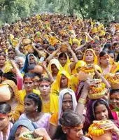 भव्य कलशयात्रा के साथ श्री शिवशक्ति महायज्ञ का शुभारंभ, जयकारों से गूंजा बड़सरी गांव