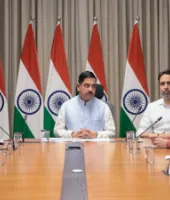 प्रह्लाद जोशी को शिक्षा मंत्रालय का अतिरिक्त प्रभार, धर्मेंद्र प्रधान का इस्तीफा स्वीकार