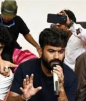 NEET विवाद: धर्मेंद्र प्रधान ने सौंपा इस्तीफा, छात्रों का आंदोलन जारी; लिखित आश्वासन तक धरना खत्म नहीं करने का ऐलान