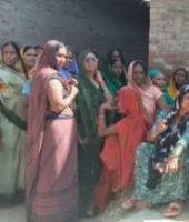 आजमगढ़ में दिल दहला देने वाली घटना: दो मासूम बेटों को पोखरे में फेंका, बेटी ने बचाई जान; मां अस्पताल में भर्ती