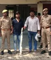 हत्या के प्रयास के मामले में दो आरोपी गिरफ्तार, घटना में प्रयुक्त डंडा बरामद