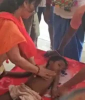 Ballia News : करंट की चपेट में आने से चार वर्षीय बच्ची की मौत, ग्रामीणों ने विद्युत विभाग पर लगाया लापरवाही का आरोप