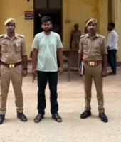 Ballia News: धरहरा सड़क हादसे में कार चालक गिरफ्तार, युवक की हुई थी मौत