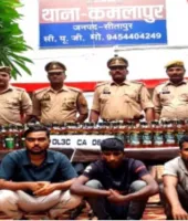Sitapur News : सीतापुर में शराब तस्करी गिरोह का भंडाफोड़, बिहार के चार तस्कर गिरफ्तार; 139 बोतल शराब बरामद