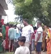 Ballia News: ससुराल पहुंचे पति ने पत्नी पर चाकू से किया हमला, गंभीर रूप से घायल