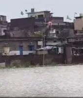 बलिया में गंगा-सरयू का बढ़ता जलस्तर, करीब 20 हजार आबादी बाढ़ से प्रभावित; 47 नावें राहत कार्य में लगीं