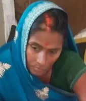 गंगा की धारा में बक्सर से बलिया पहुंची 55 वर्षीय महिला, बाढ़ के बीच झोपड़ी में कई दिन बचाई जान