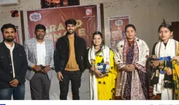 बुंदेलखंड के सबसे बड़े लोकगीत मंच ‘बुंदेली बावरा’ में नारी शक्ति का परचम, टीकमगढ़ की सविता राज बनीं विजेता