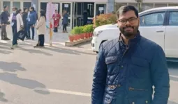 प्राथमिक विद्यालय से एम्स दिल्ली तक का सफर: बलिया के लाल डॉ. अमरेंद्र गुप्ता बने चिकित्सक, क्षेत्र में खुशी