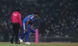 टी20 विश्व कप 2026: हर्षित राणा चोट के कारण बाहर, मोहम्मद सिराज की भारतीय टीम में वापसी