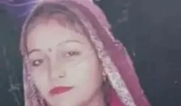 मथुरा में महिला ने फांसी लगाकर की आत्महत्या, दो मासूम बच्चे हुए बेसहारा