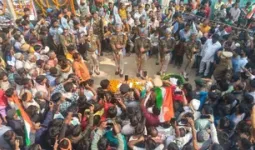 तिरंगे में लिपटे सीआरपीएफ जवान राजकुमार को देख रो पड़ा गांव, अंतिम दर्शन को उमड़ा जनसैलाब