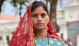 बलिया में महिला प्रधान के आरोपों से मचा हड़कंप, एक दिन बाद पलटीं बात