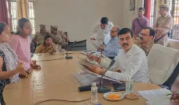 बलिया में संपूर्ण समाधान दिवस में 55 शिकायतें, सात का मौके पर निस्तारण