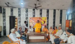 बलिया में सर्वजन सनातन पार्टी-ब्राह्मण मंच की संयुक्त बैठक, संगठन विस्तार और सामाजिक मुद्दों पर चर्चा