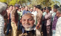 UP: मां की पेंशन विवाद में छोटे भाई ने बेटों संग बड़े भाई की गोली मारकर हत्या