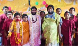 बलिया के गंगा घाट पर श्री लक्ष्मी नारायण महायज्ञ में उमड़ी श्रद्धा, श्रीराम विवाह झांकी ने बांधा समां