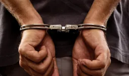 Ballia News : महिलाओं पर फब्तियां कस रहे युवक को पुलिस ने पकड़ा