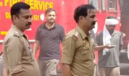 टाउन हॉल रोड स्थित मिर्ची रेस्टोरेंट में लगी आग, बड़ा हादसा टला