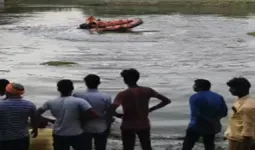 Lucknow News : गोमती नदी में नहाने के दौरान युवक की डूबकर मौत, तीन घंटे बाद मिला शव