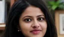 84 वर्षीय पिता की अनदेखी पड़ी भारी, महिला IAS ने तीन बेटों को भेजा जेल