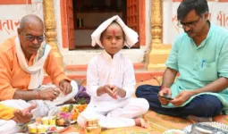 Ballia News : मझौवां मठ को मिला सातवां मठाधीश, वैदिक अनुष्ठान के बीच अनुग्रह नारायण आचार्य का मनोनयन